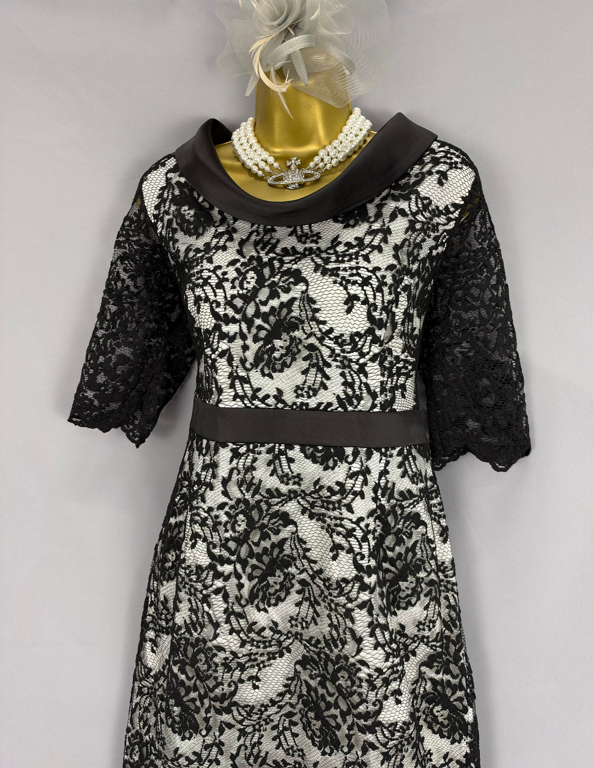 Stunning Izabella black & white lace cowl neck mother of the bride/groom wedding guest dress uk 12