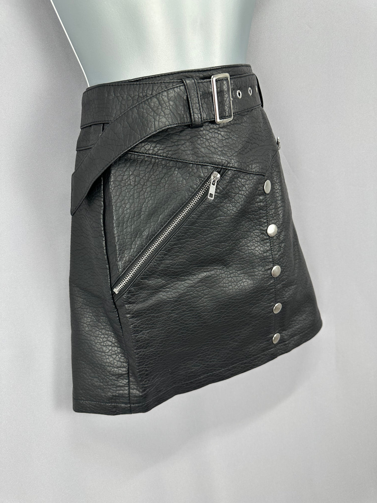 Edgy ASOS black pu leather zip detail belted autumn mini skirt uk 8