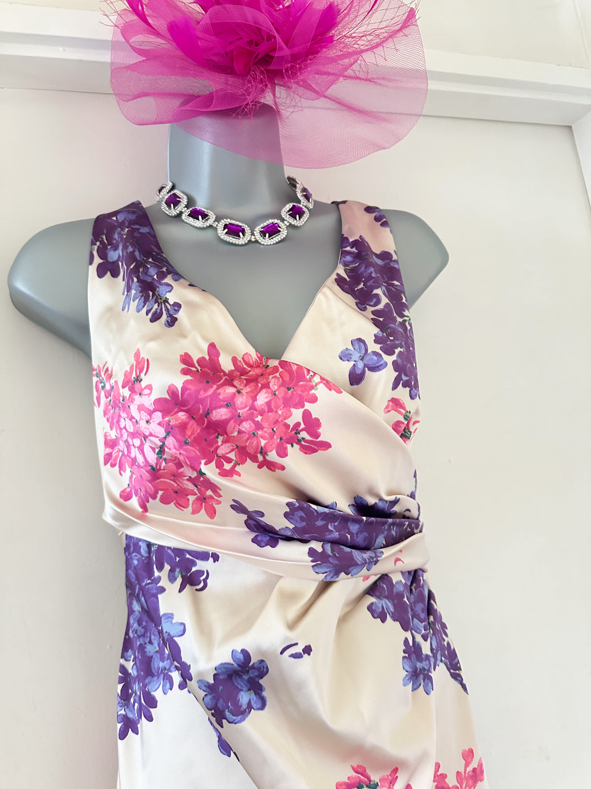 BNWT Coast multi floral printed satin style wedding knee length stunning dress 12