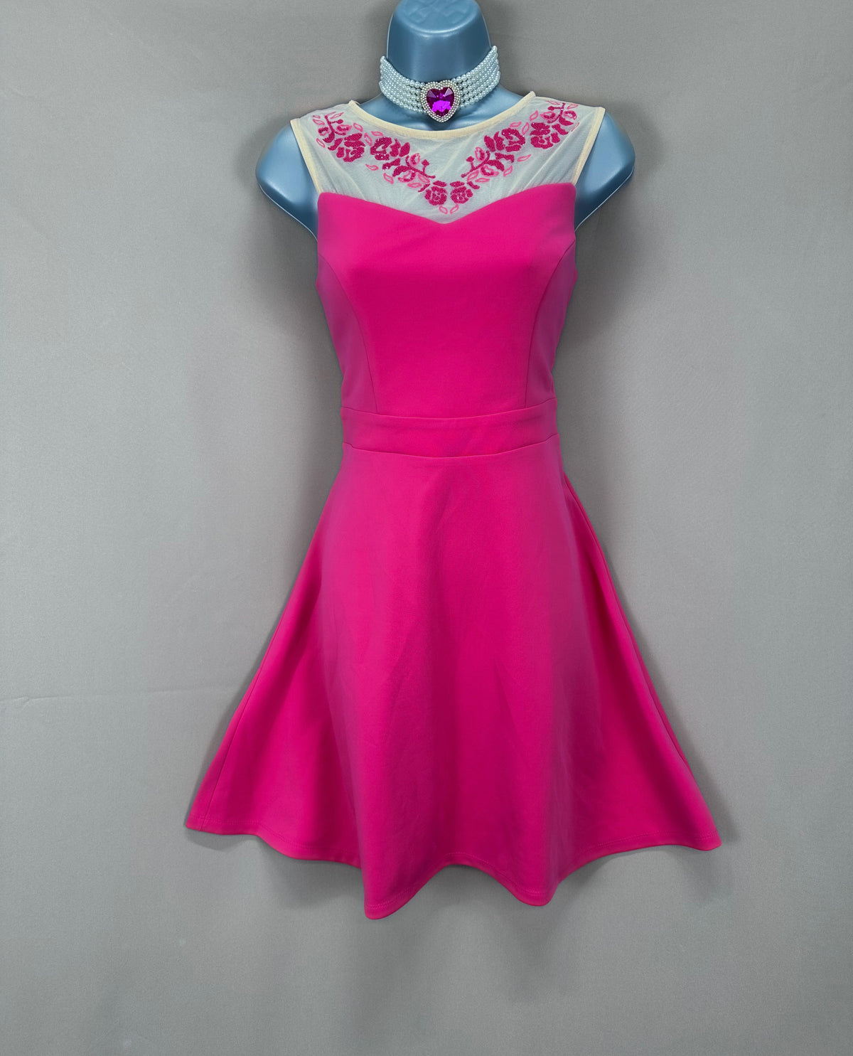 Exquisite new Amy Childs collection pink seed beaded detail night out a-line short party dress uk 10