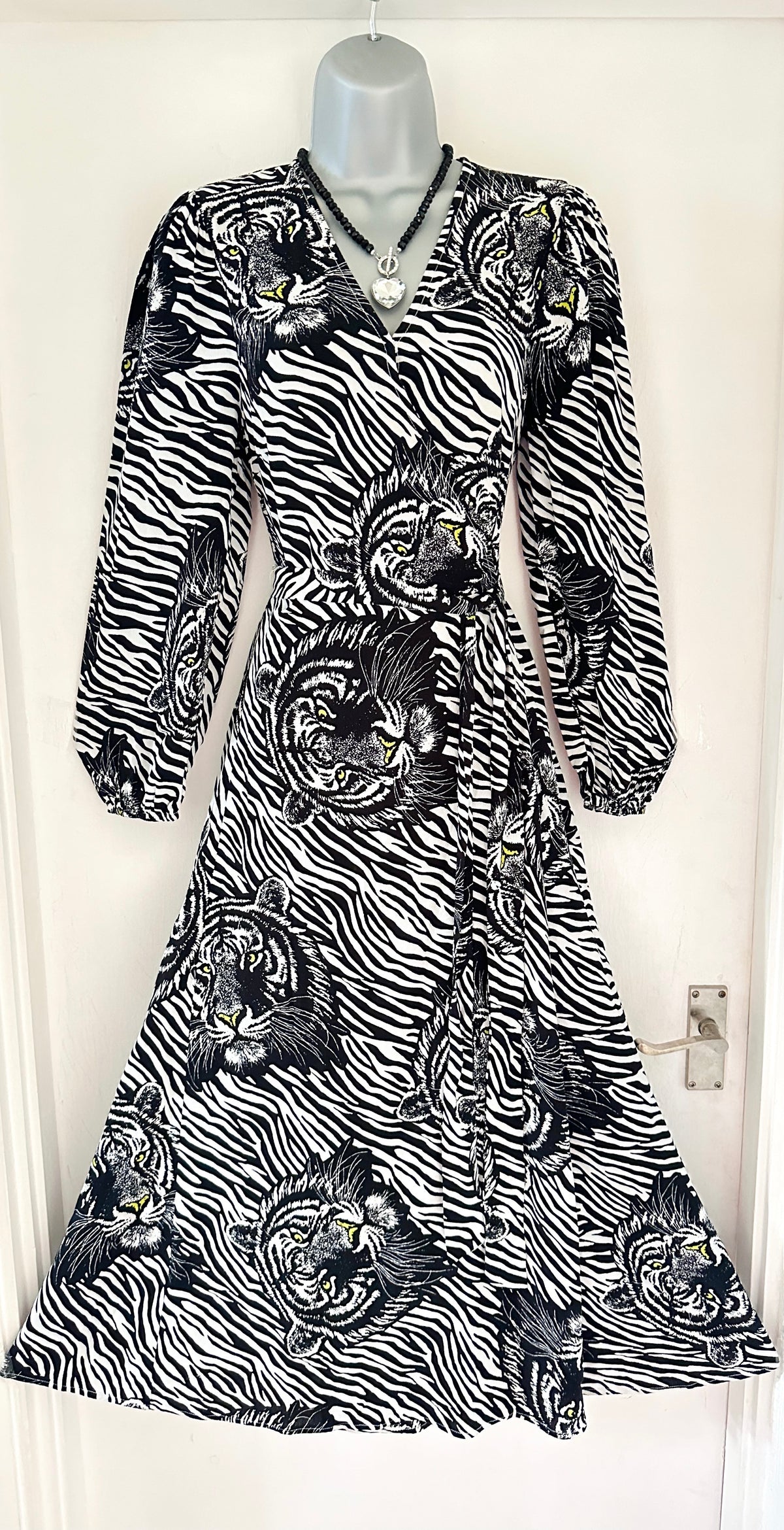 Karen millen mono lion/zebra print wrap style long stunning dress size 8