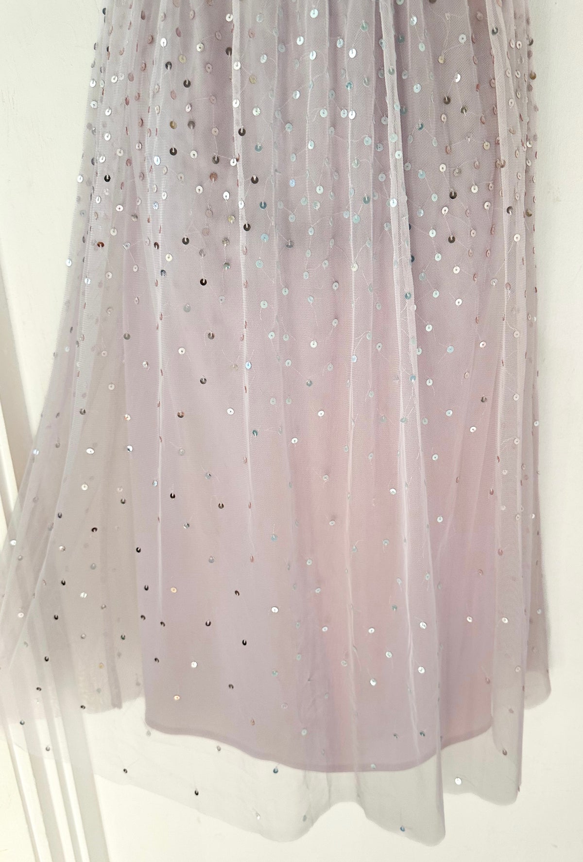 BNWT Maya Deluxe curve light pink/lilac sequin occasion midi dress size 20