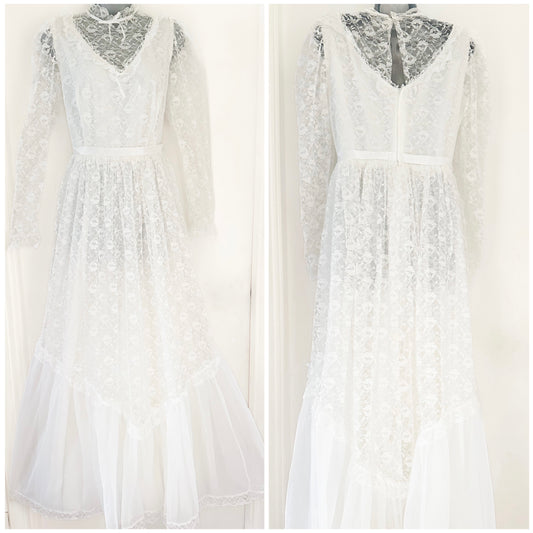Vintage no label  approx 1980s white lace wedding long dress size 12