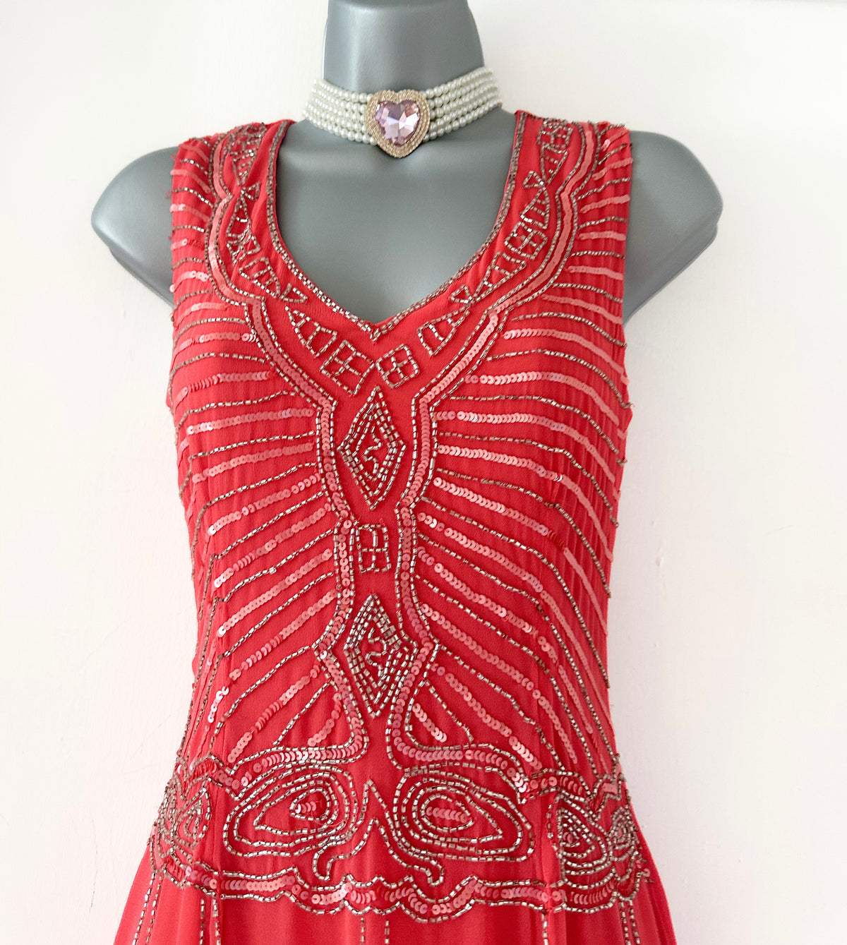 Bnwt Maya Deluxe peach beaded sequin long sleeveless evening occasion dress size 10