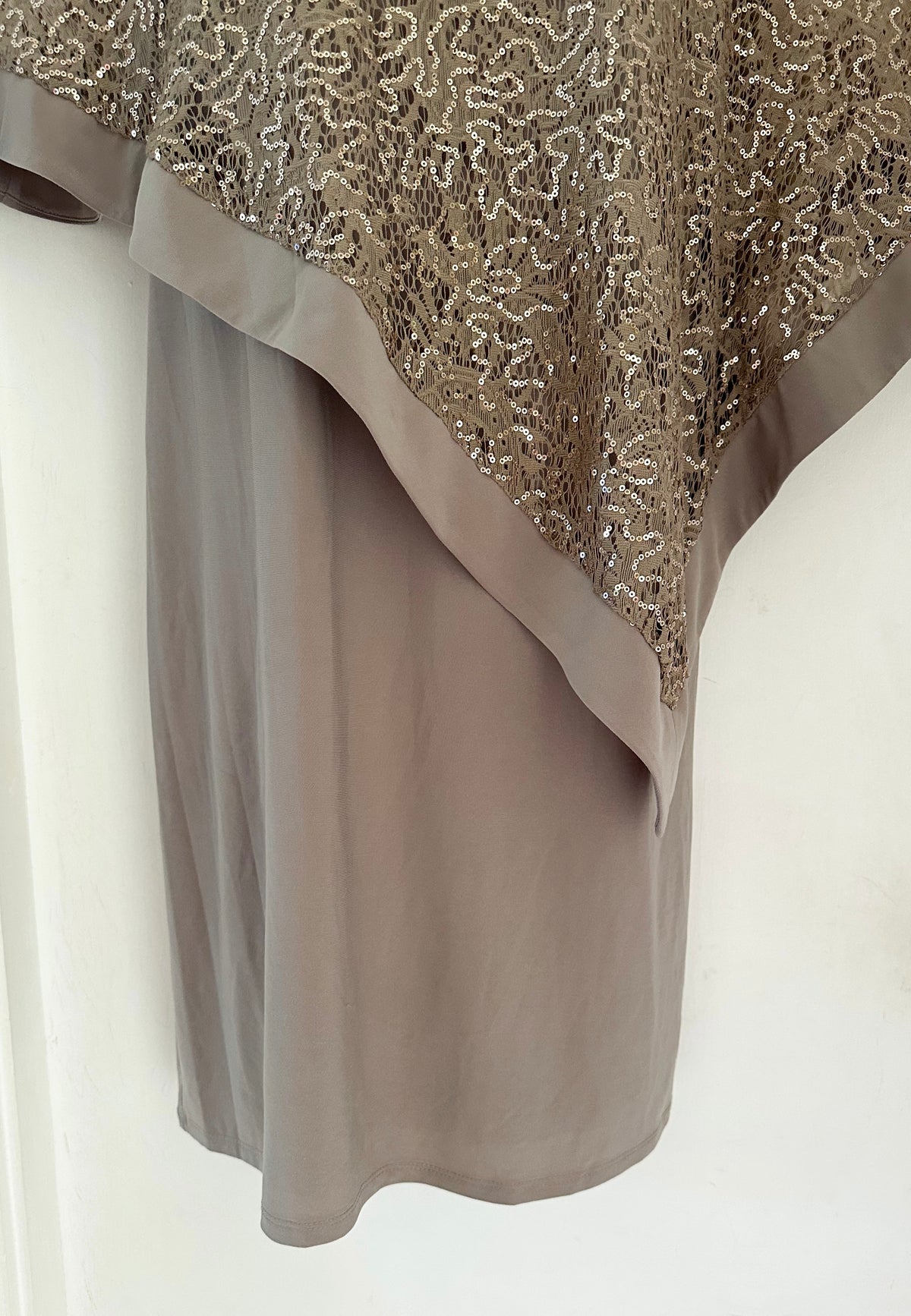 R&M Richard’s mushroom sequin cape style occasion mother of the bride knee length dress size 16