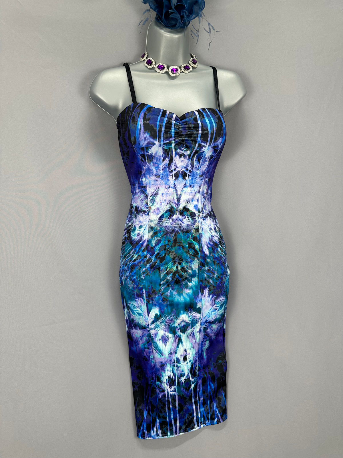 Pretty Lipsy multi printed races sleeveless padded bust party wedding  knee length dress uk 6