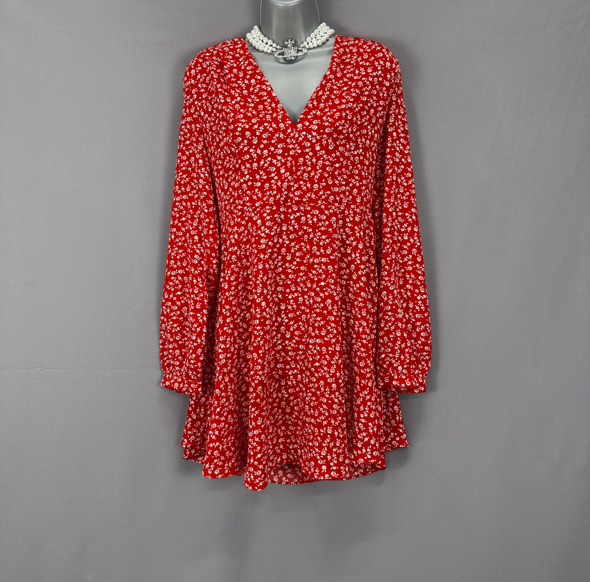 Chic Glamorous red multi floral  print v-neck  short dress uk 12