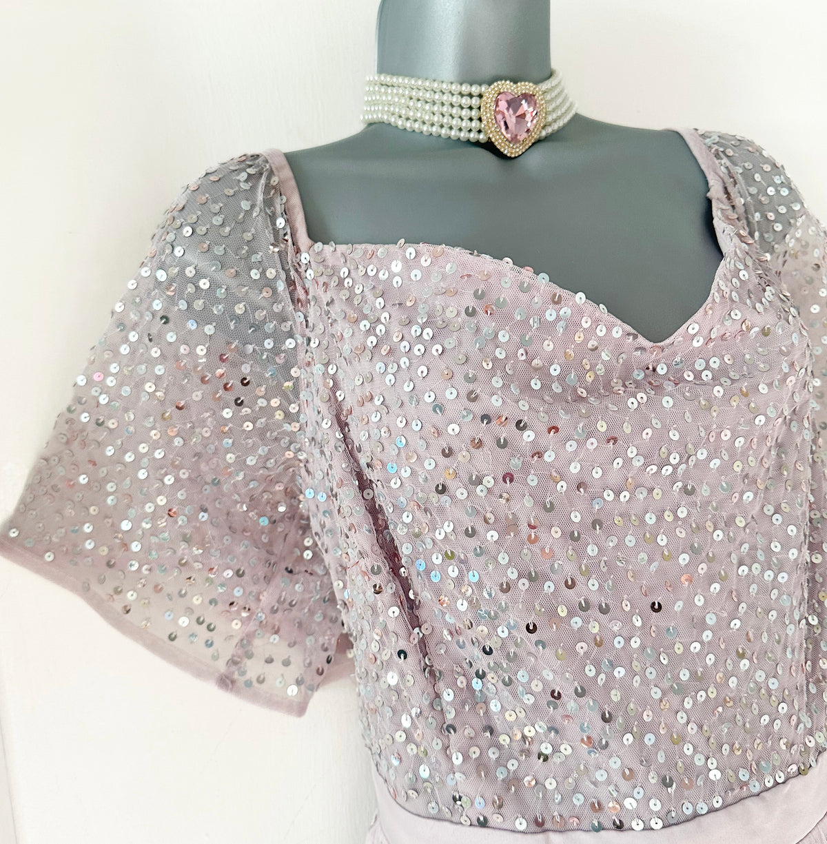 BNWT Maya Deluxe curve light pink/lilac sequin occasion midi dress size 20
