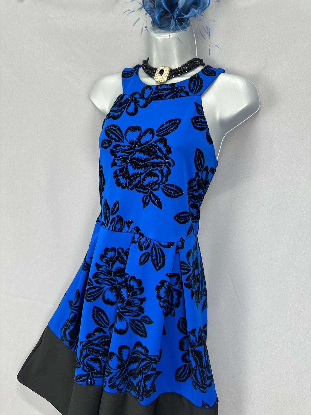 Striking Quiz royal blue& black flocked detail party above the knee sleeveless  wedding  dress uk 12