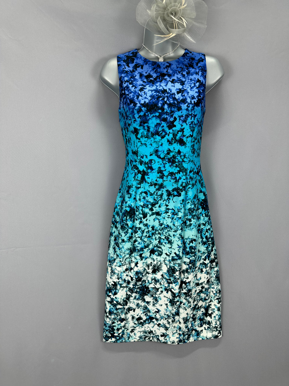 Exquisite Vince Camuto ombré multi print wedding races over the knee dress 10