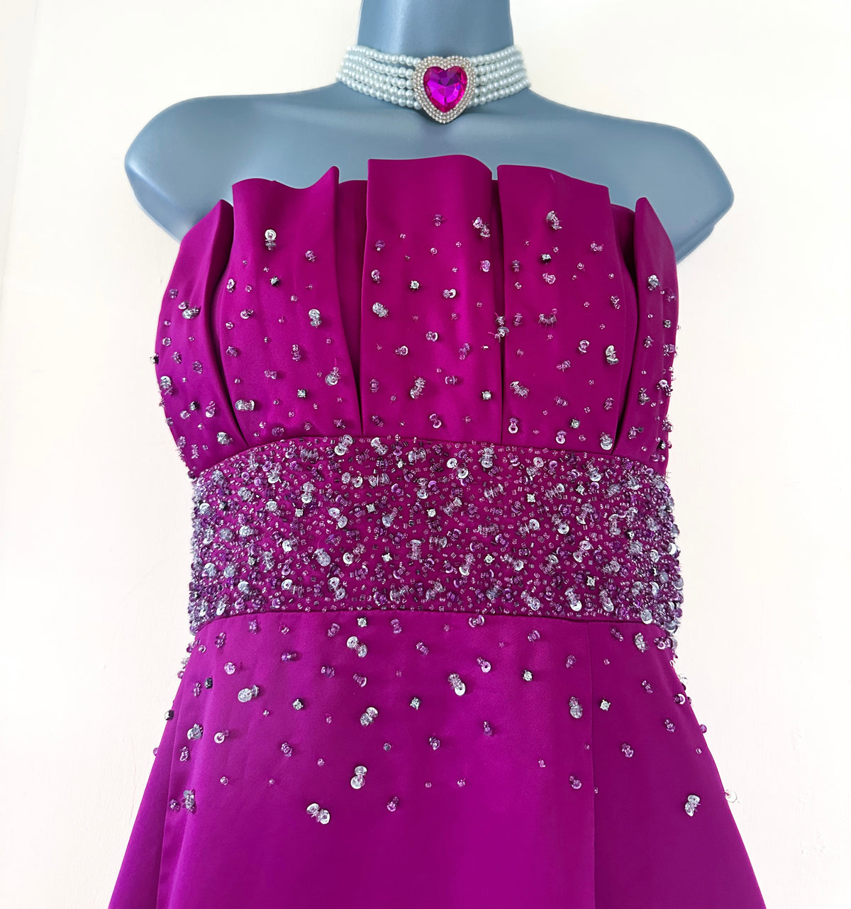 Betsy & Adam magenta embellished sleeveless prom/occasion/wedding long maxi dress size 16