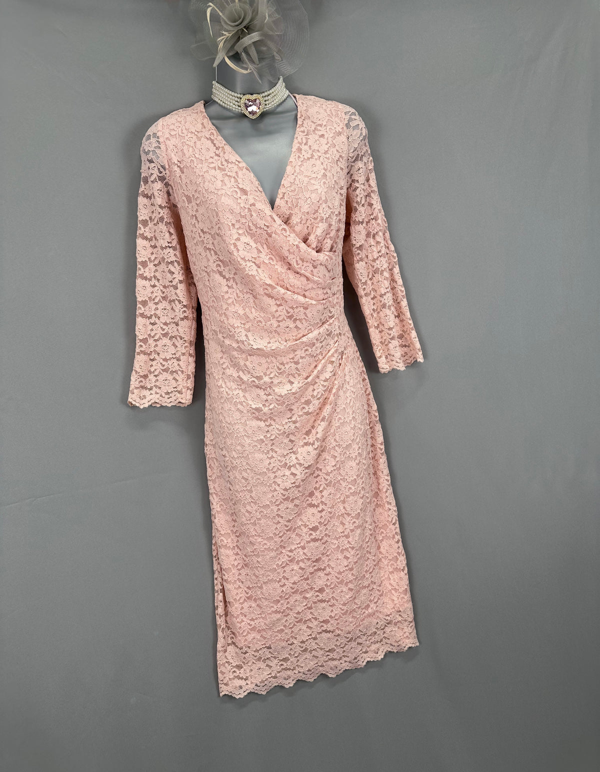 Gina Bacconi pale pink lace stretch 3/4 sleeve v-neck mother of the bride/groom midi dress 16