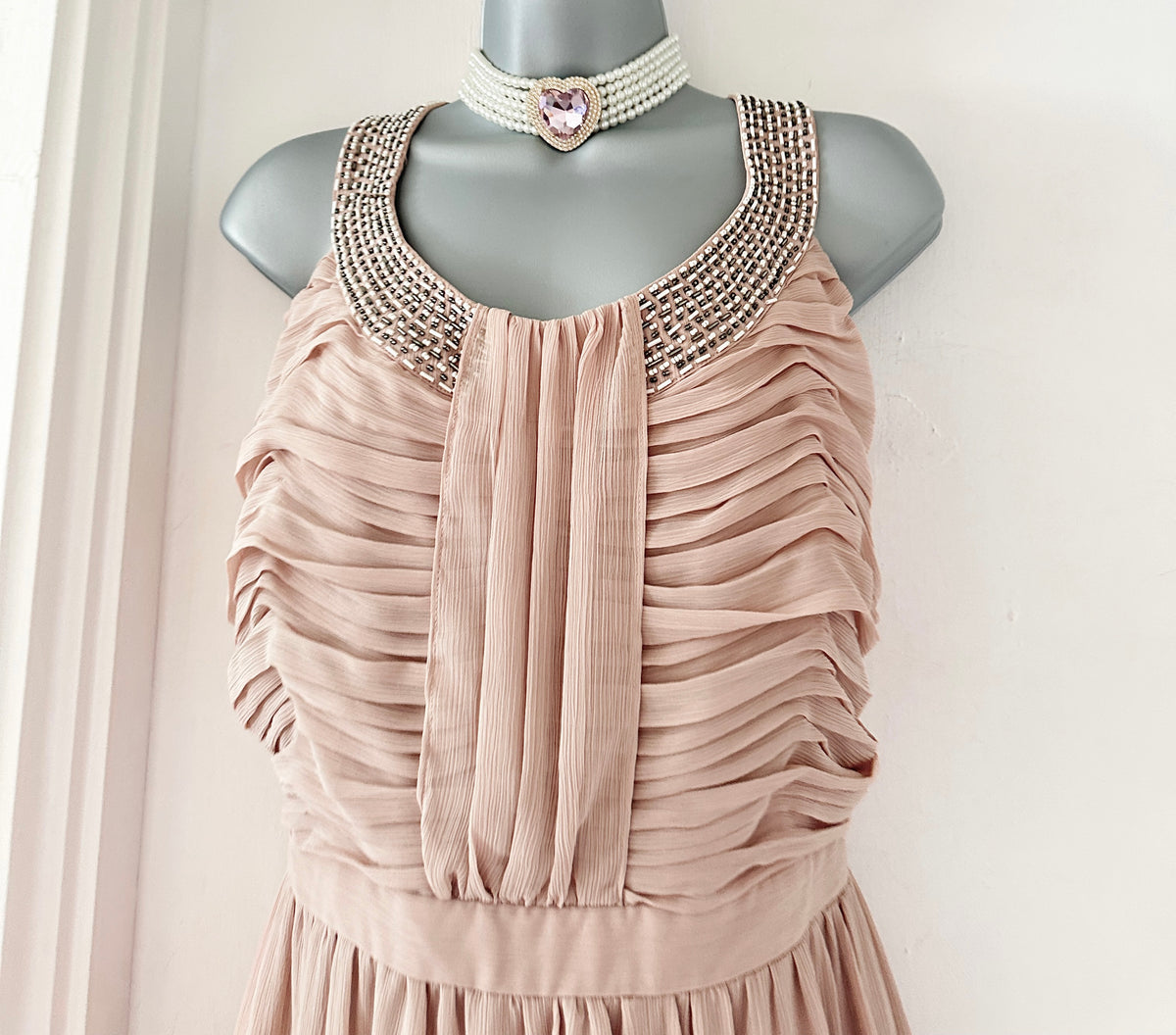 Bnwt Frock and Frill beaded detail nude over the knee occasion dress size 22