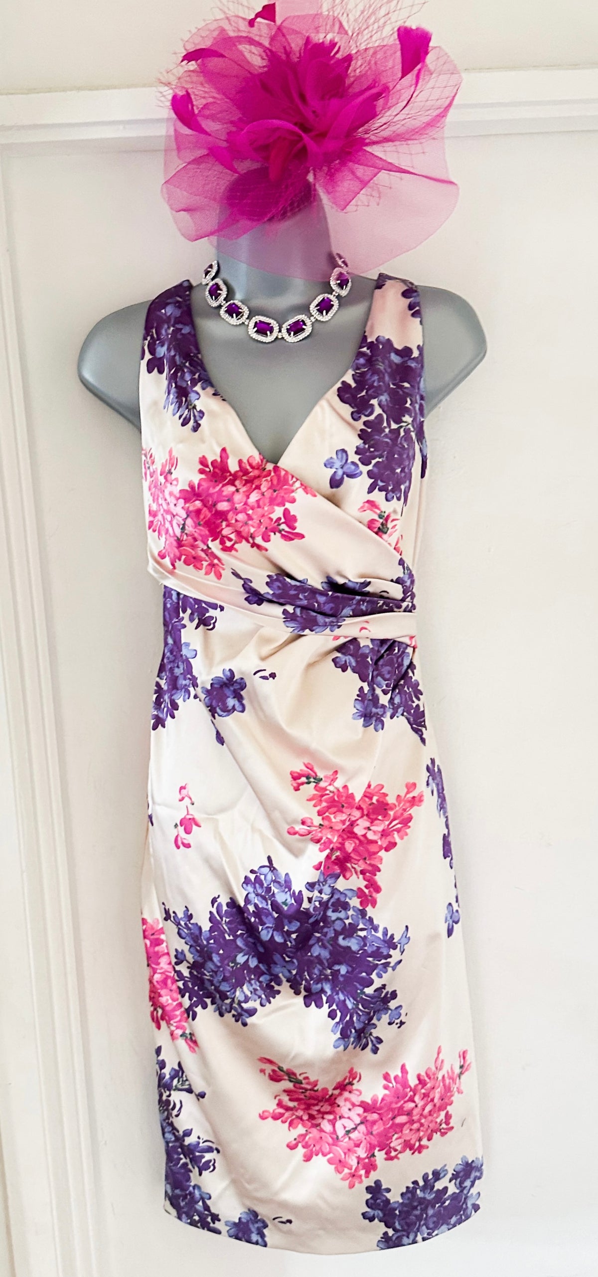 BNWT Coast multi floral printed satin style wedding knee length stunning dress 12