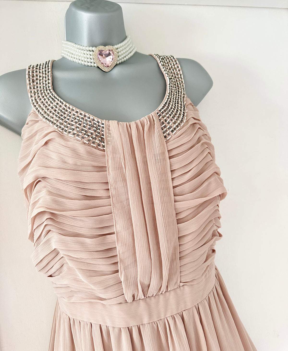 Bnwt Frock and Frill beaded detail nude over the knee occasion dress size 22