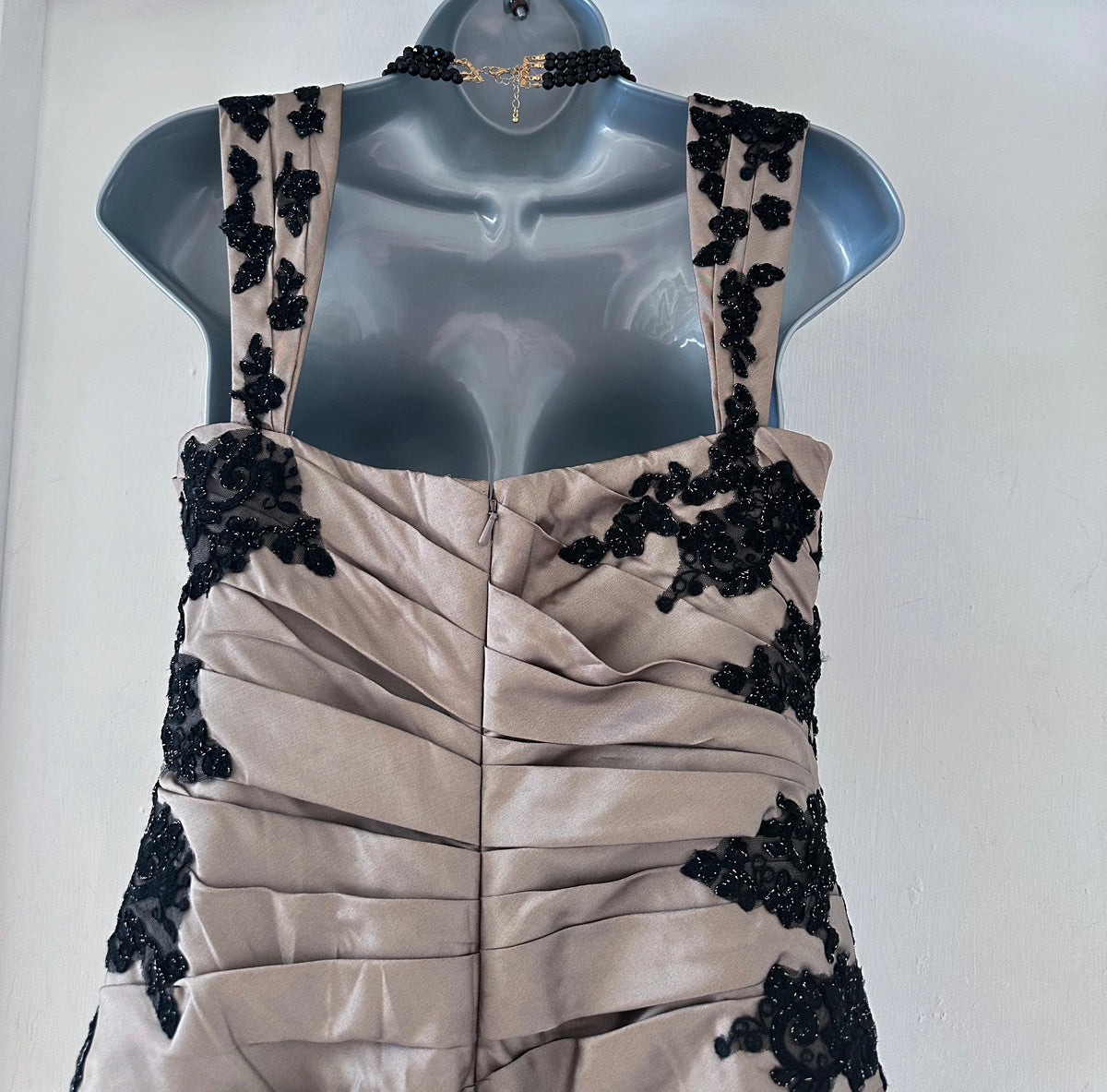 BNWT Irresistible cappuccino appliqué mother of the bride dress with sash  12