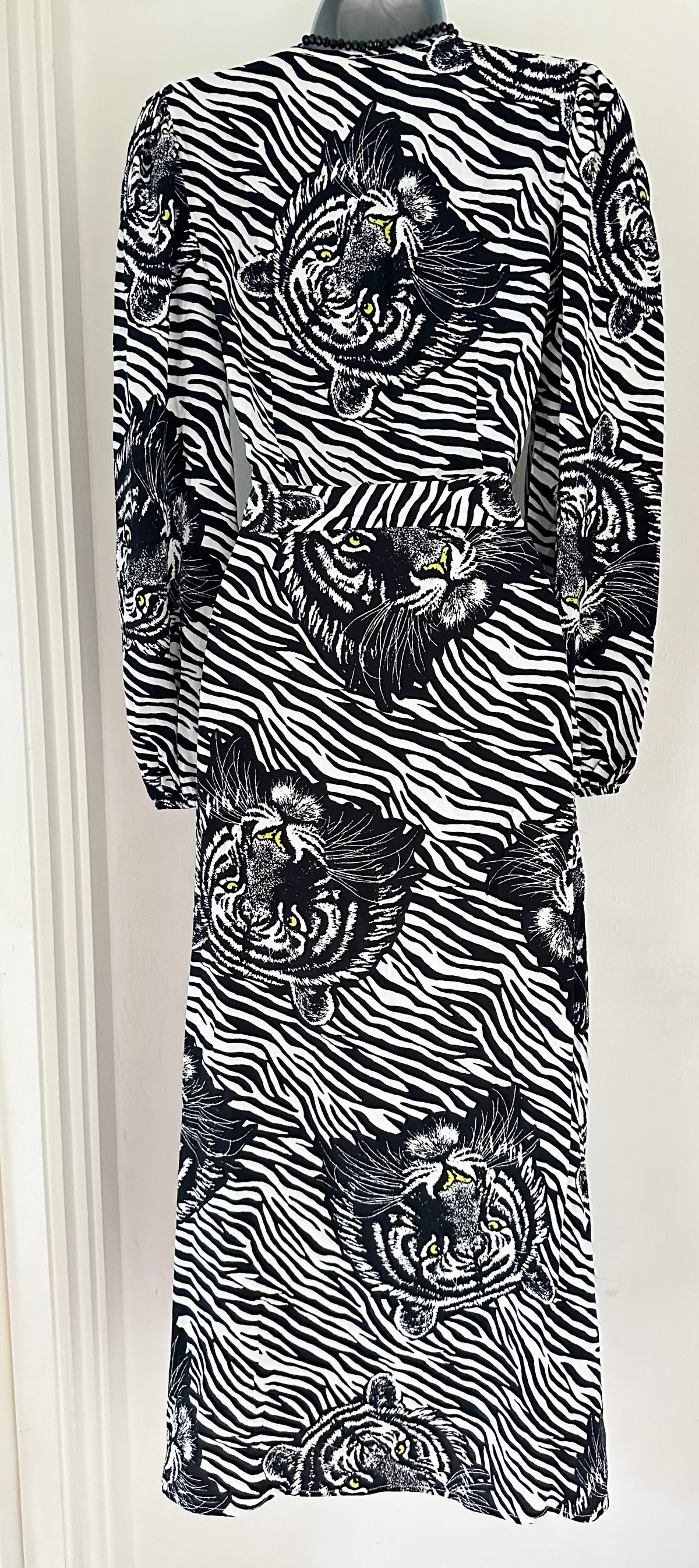 Karen millen mono lion/zebra print wrap style long stunning dress size 8
