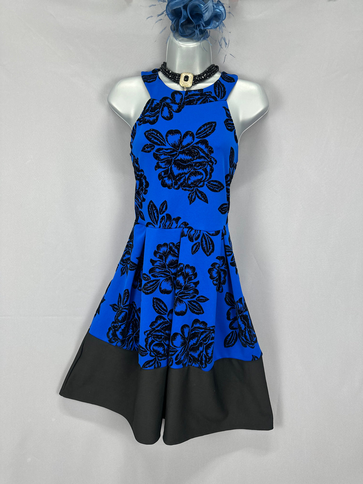 Striking Quiz royal blue& black flocked detail party above the knee sleeveless  wedding  dress uk 12