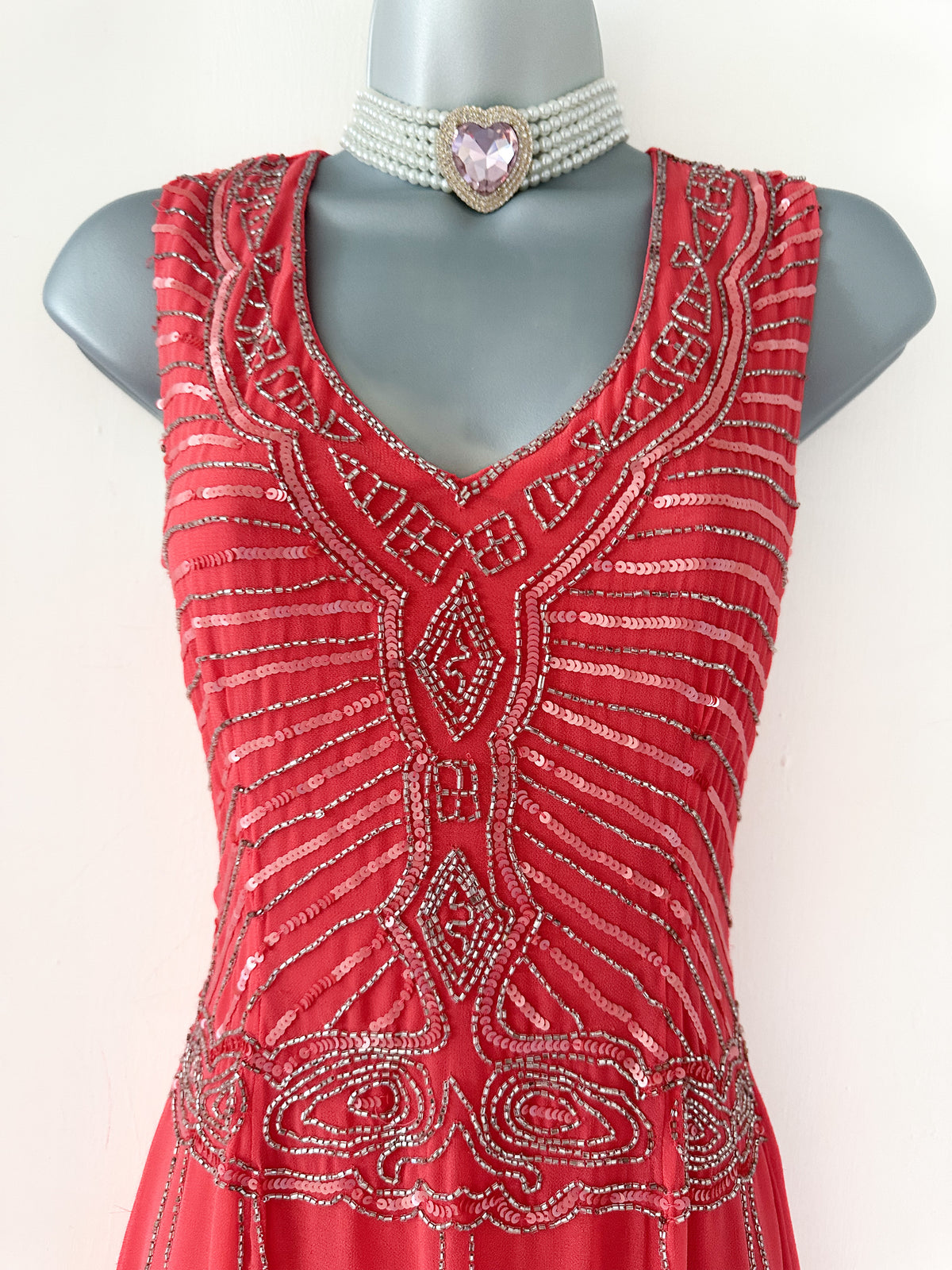 Bnwt Maya Deluxe peach beaded sequin long sleeveless evening occasion dress size 10