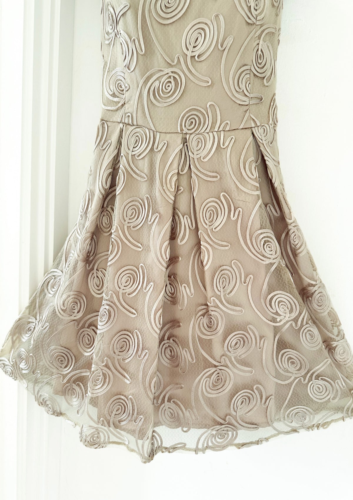 Maya Deluxe appliqué champagne coloured wedding occasion a-line above knee dress size 14
