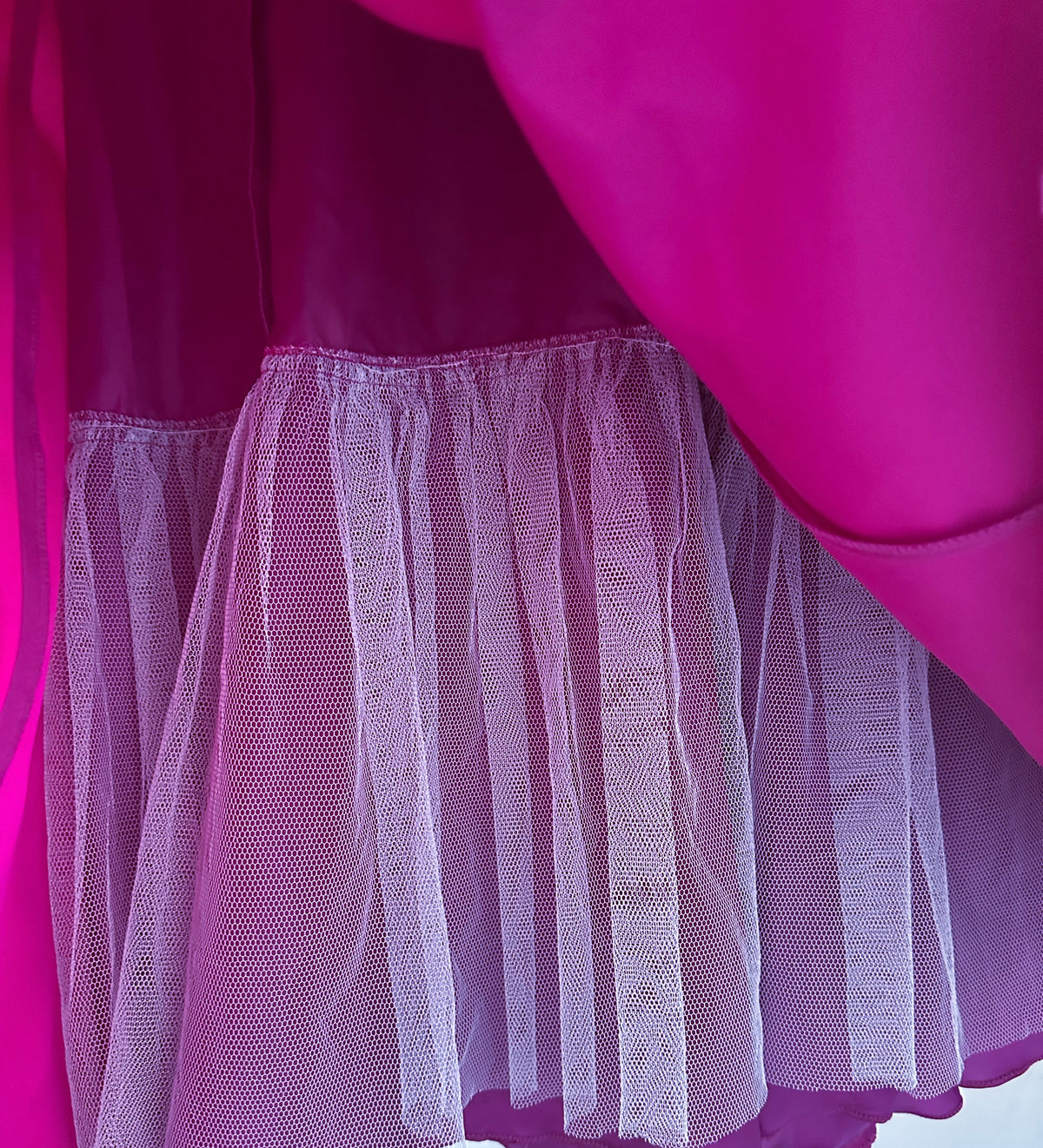 Betsy & Adam magenta embellished sleeveless prom/occasion/wedding long maxi dress size 16