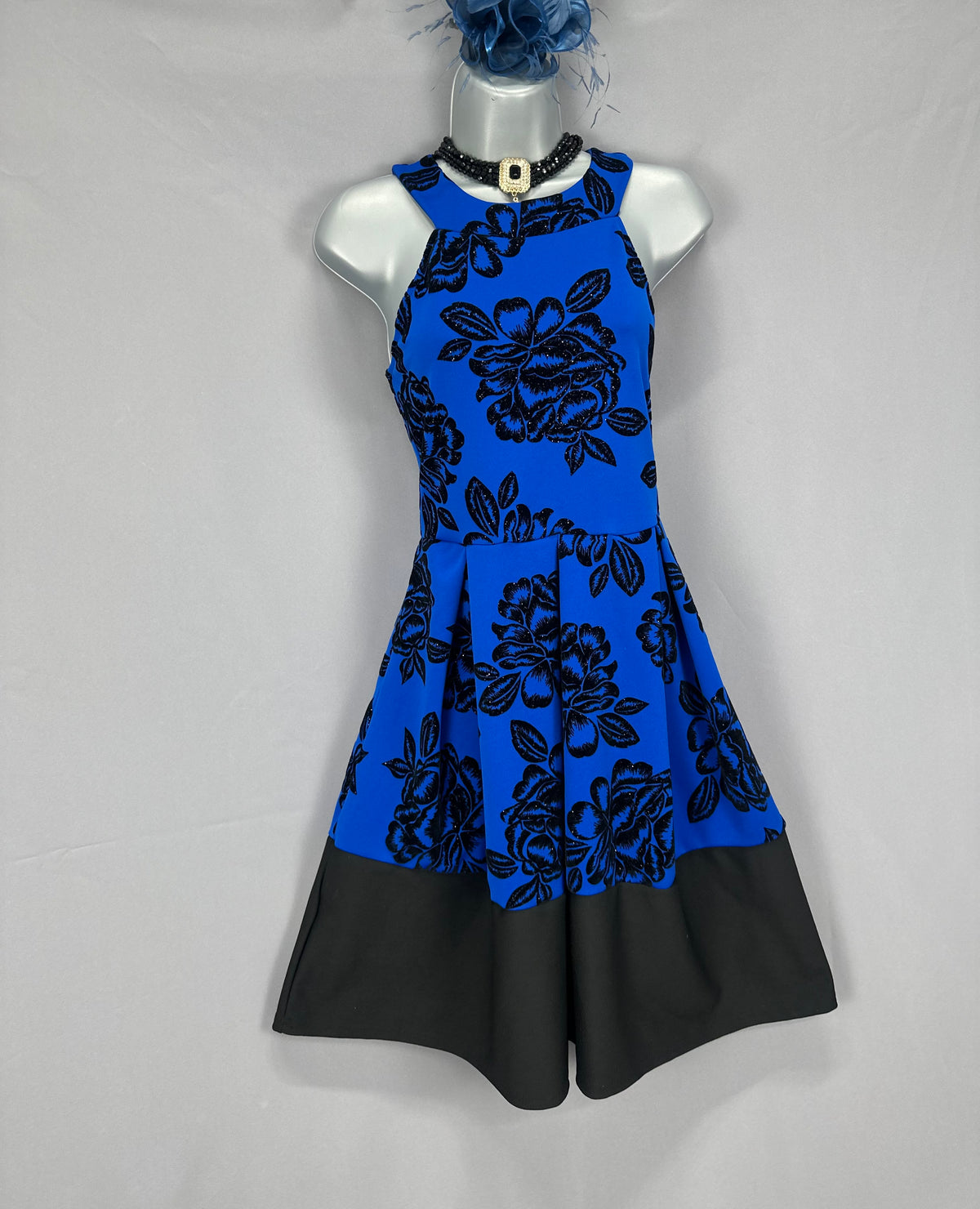 Striking Quiz royal blue& black flocked detail party above the knee sleeveless  wedding  dress uk 12