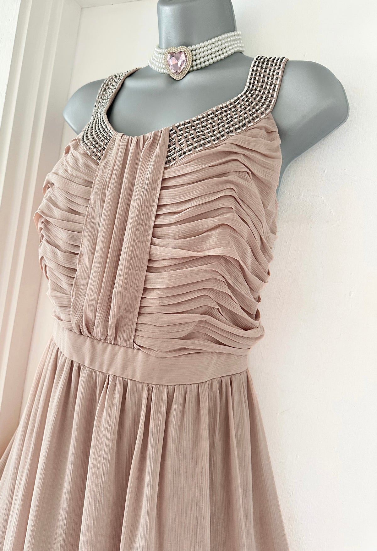 Bnwt Frock and Frill beaded detail nude over the knee occasion dress size 22